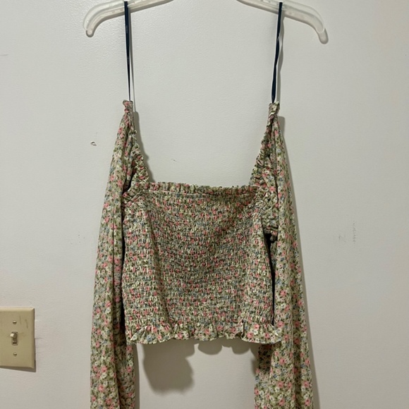 Floral Smocked Off the Shoulder Shirt - Picture 5 of 5